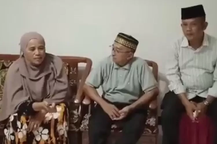 Begini respon bapak Juliman setelah disebut tidak becus mendidik anak oleh Gubernur Lampung, simak selengkapnya (Twitter @PartaiSocmed)